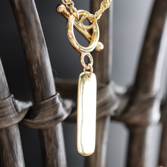 10K Gold Vermeil "Raise the Bar" Pendant Toggle Clasp Necklace - Picture 4 of 6